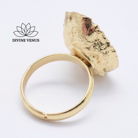 Druzy Agate Ring | Gold Plated Brass & Druzy Agate - Picture 4 of 8